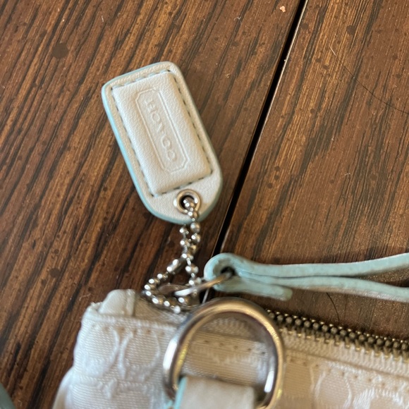 Coach bag, bumble bee design - Picture 4 of 9